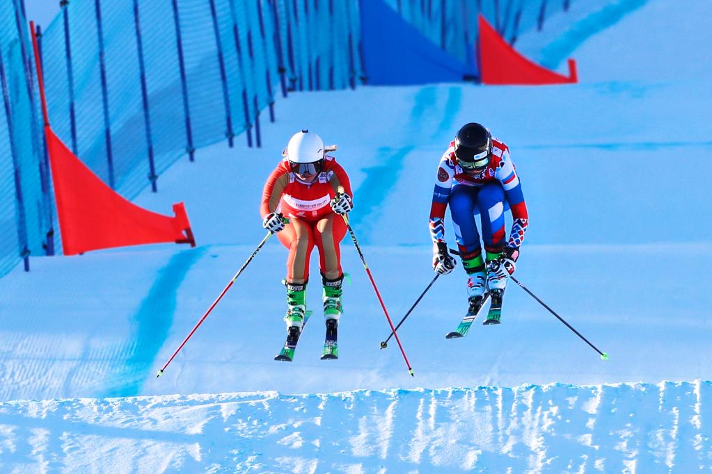 1638310642335288.jpg 1128115532_16382455394441n.jpg