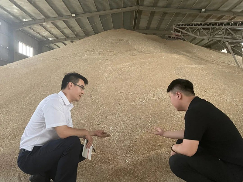 ▲恒丰银行济南分行通过山东省粮食收购贷款信用保证基金担保，为山东长有面粉有限公司发放800万元粮食收购贷款