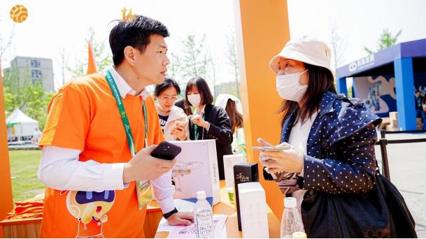 “宁”心聚力， 一路前行——宁波银行助力2023上海苏州河半程马拉松赛热力开跑