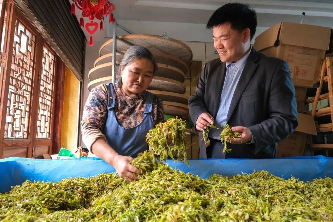 1686570787486576.jpg 640-1.jpg