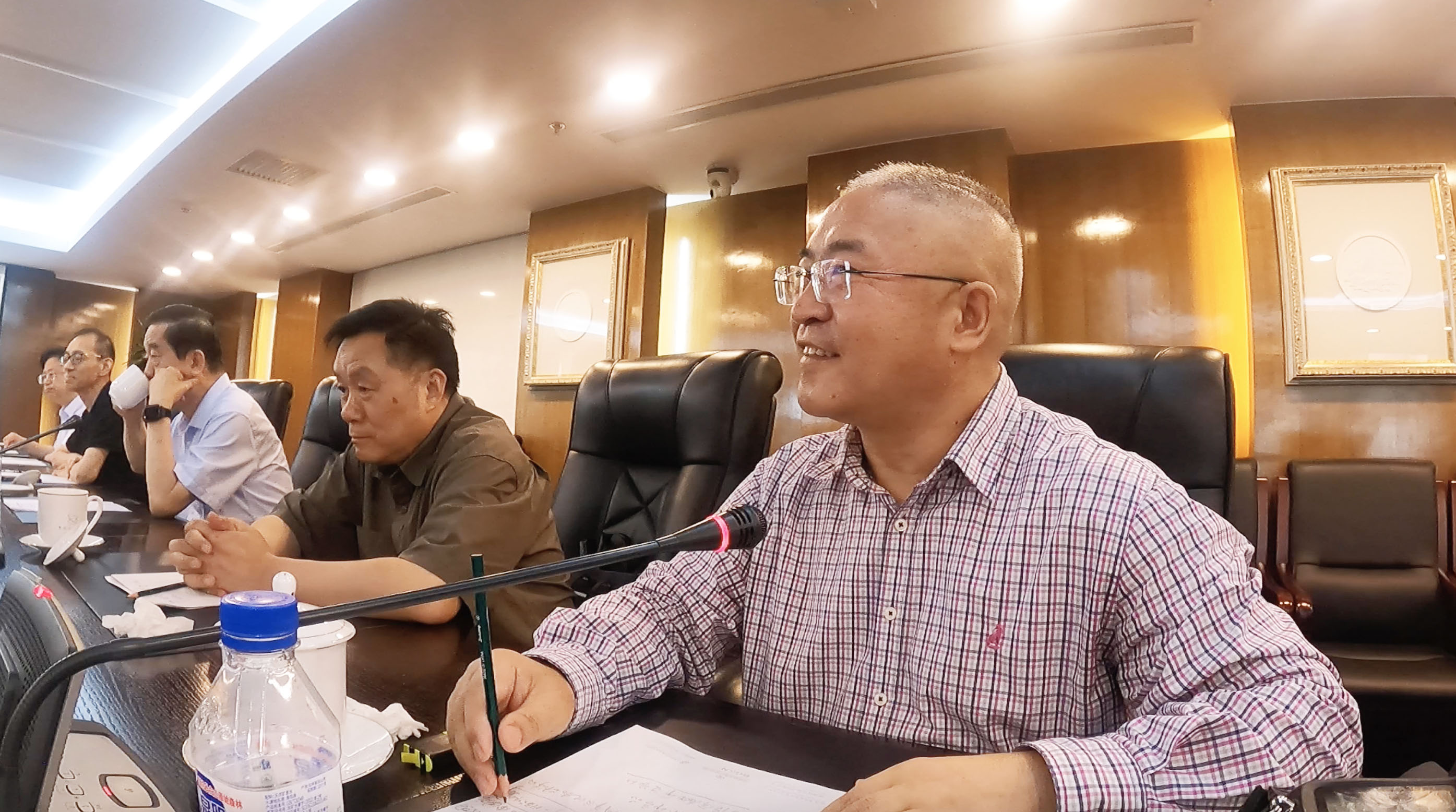 1689078896380717.jpg 何世红.jpg