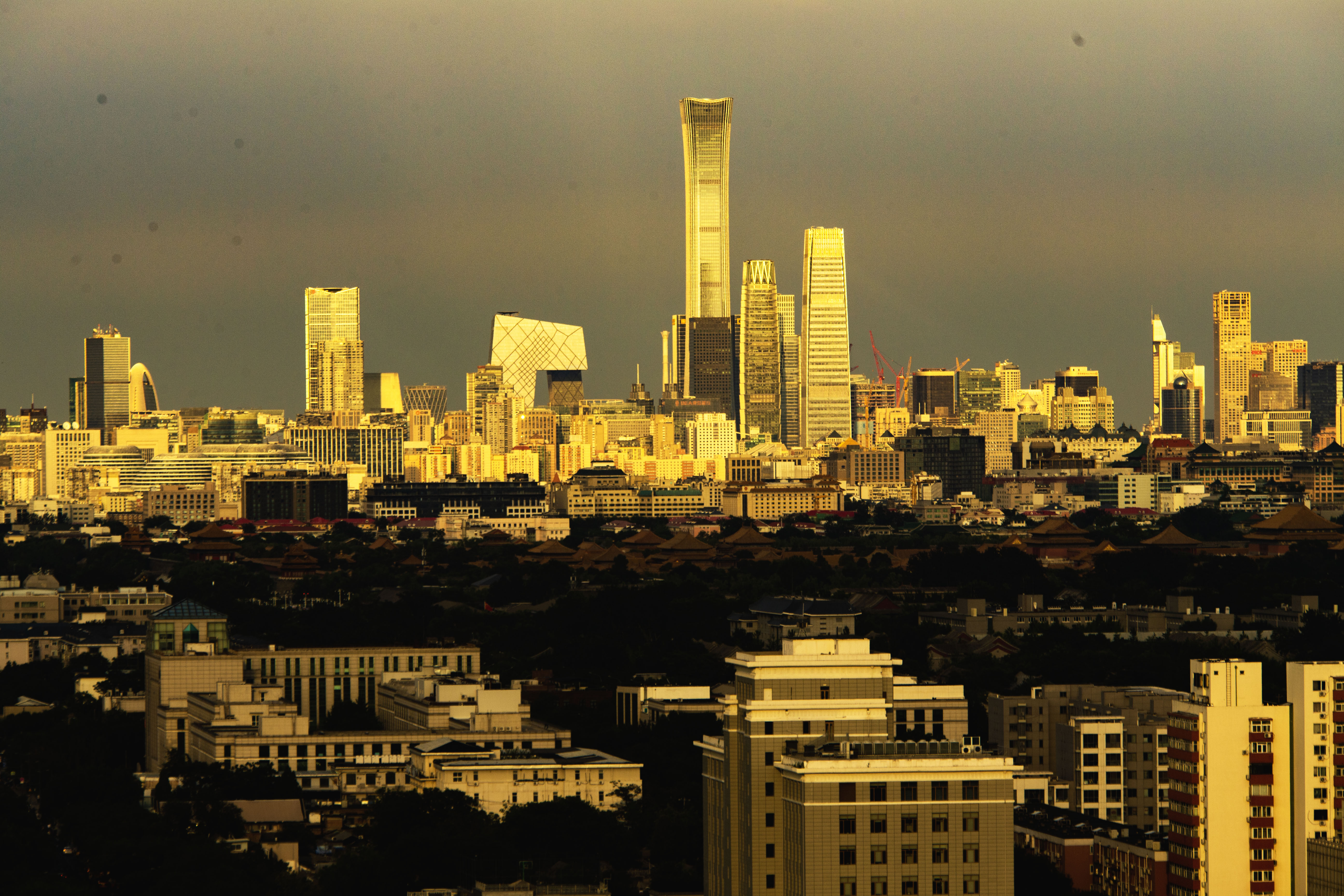 1724308448431048.jpg 2024年8月13日星期二办公室拍摄中国尊-3.jpg