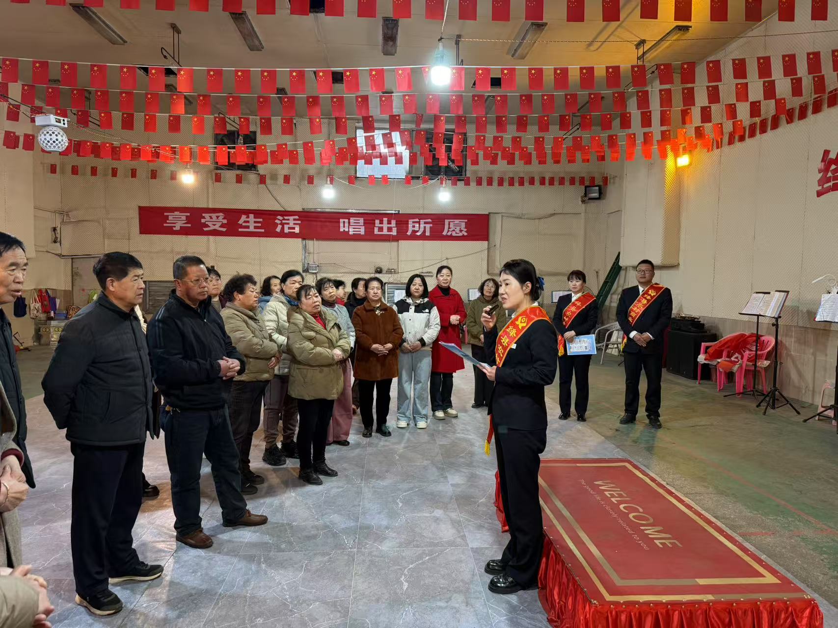 “金融小讲堂” 温暖客户心.jpg